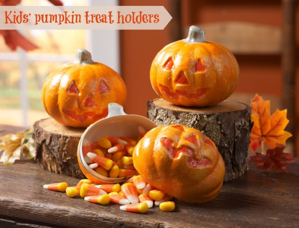 kids-pumpkin-treat-holders-e1380157481458