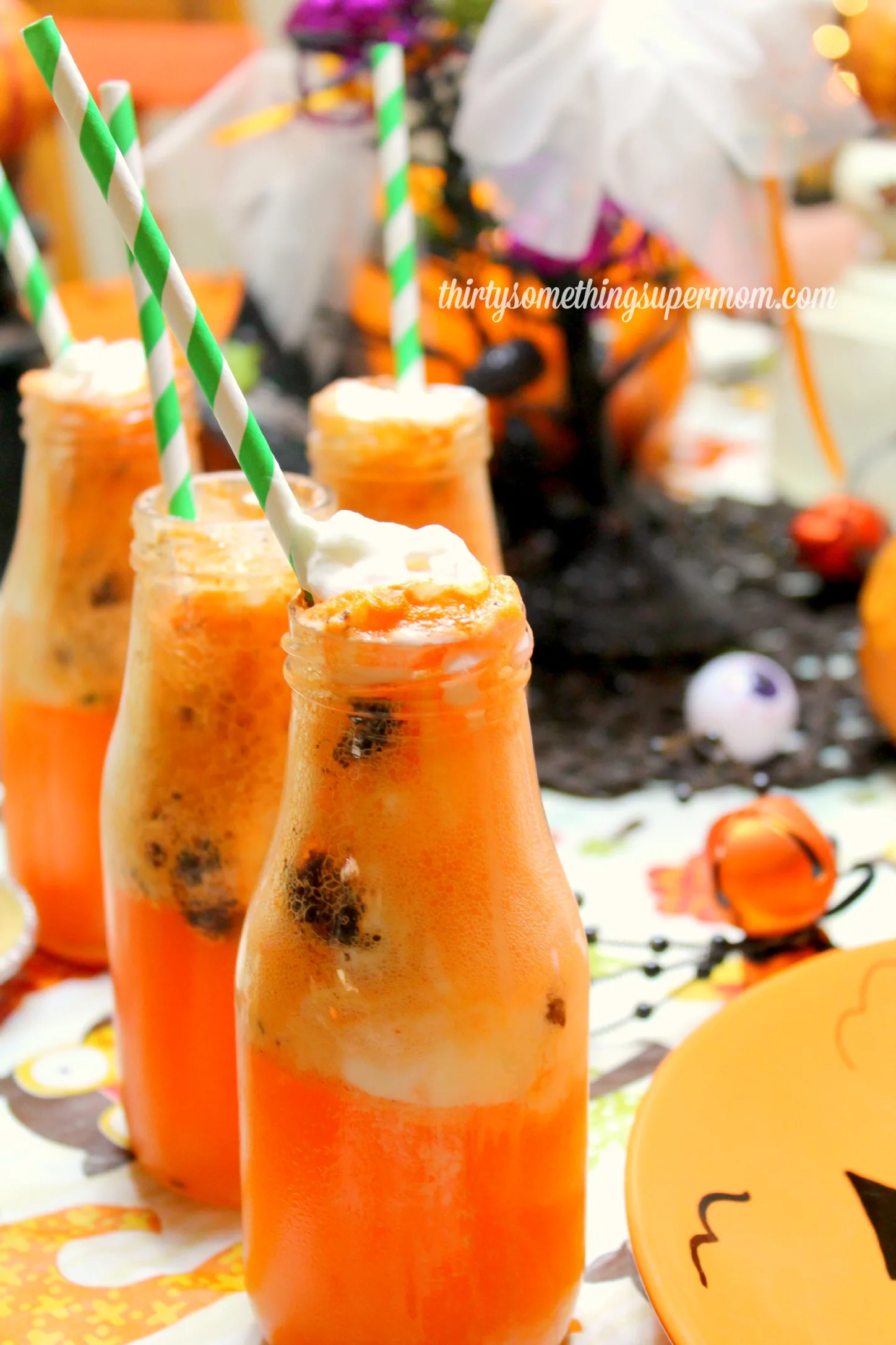 How to Make an Orange Creamsicle Drink for Halloween