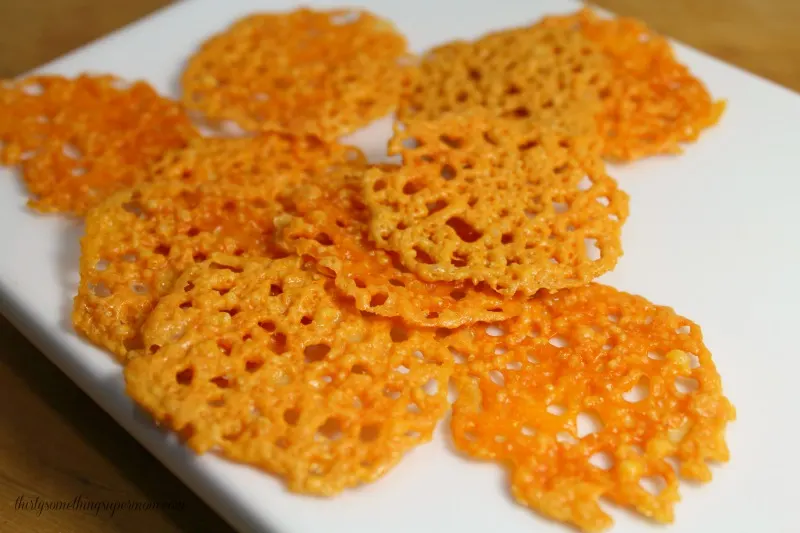 keto cheese crisps