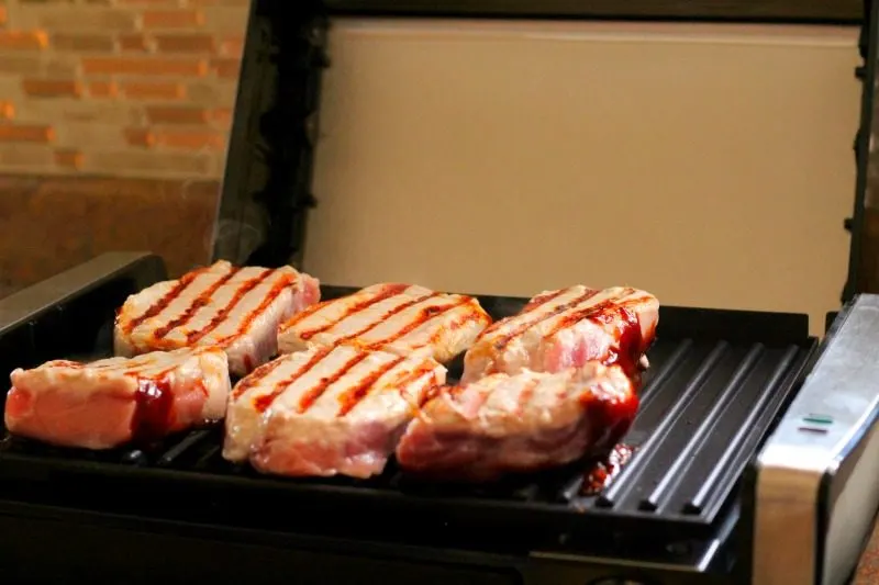 Sponsored: Hamilton Beach Indoor Searing Grill Review, Recipe, and