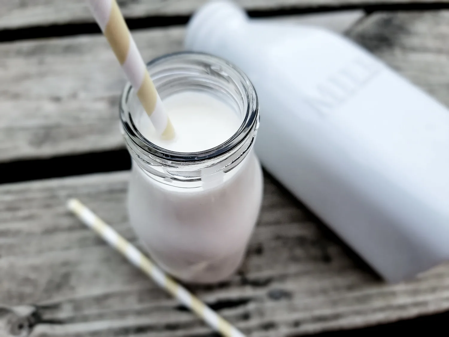 almond milk keto friendly 