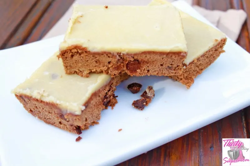 Caramel Frosted Chocolate Chip Brownie Bars 