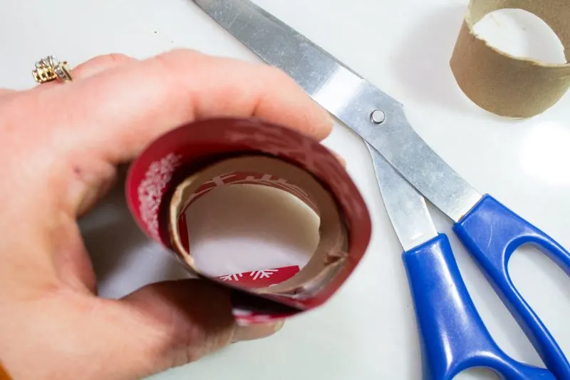 DIY Poinsettia Napkin Rings Christmas Craft