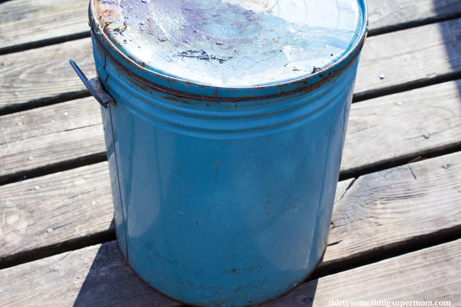 DIY Decorative Bird Seed Storage ThirtySomethingSuperMom