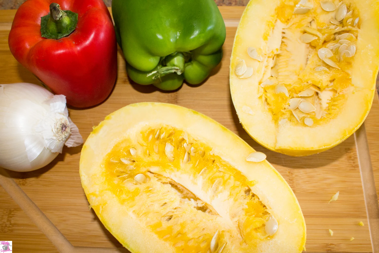 removing seeds from spaghetti squash