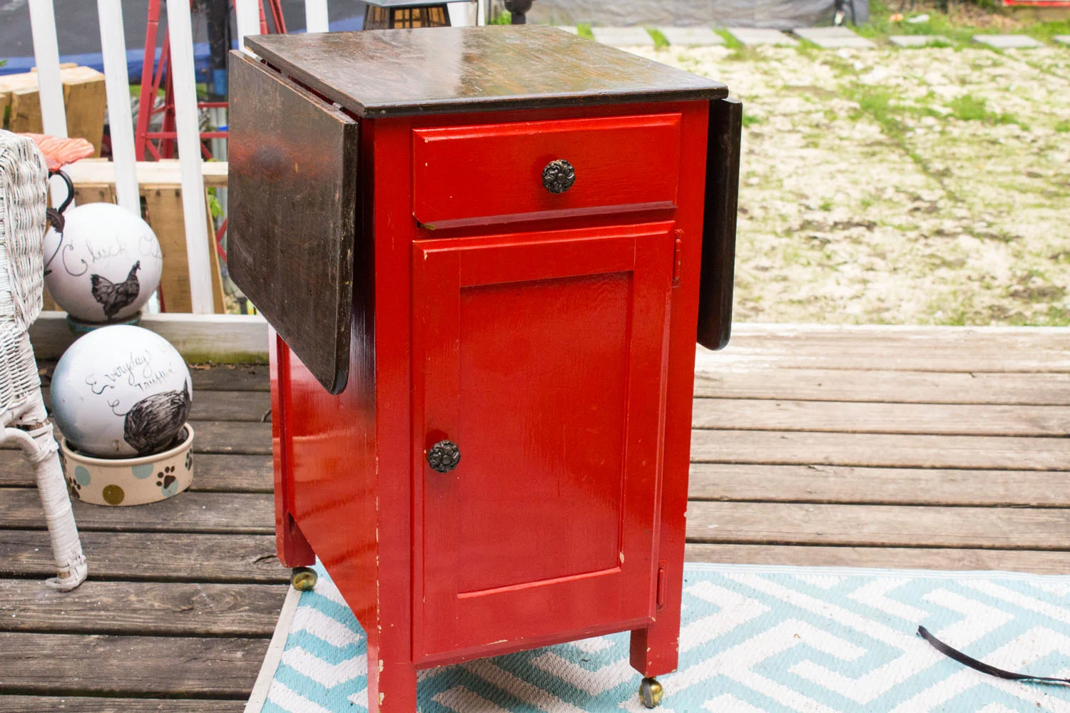 Cheap & Easy Rolling Cabinet Makeover