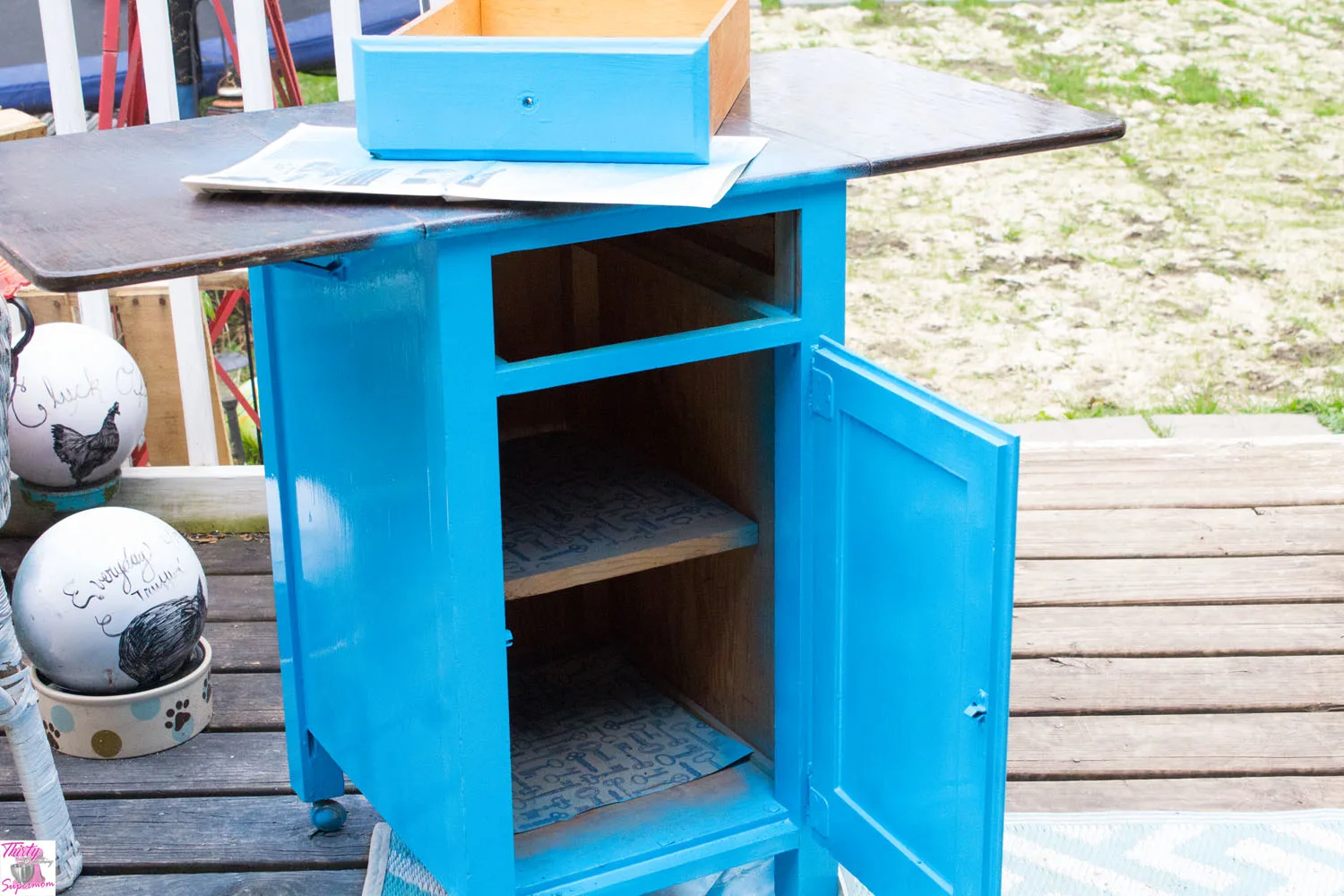 Cheap & Easy Rolling Cabinet Makeover