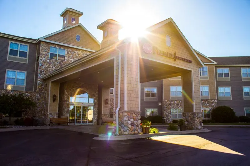 Wisconsin Travel: Best Western Premier Bridgewood Resort Hotel