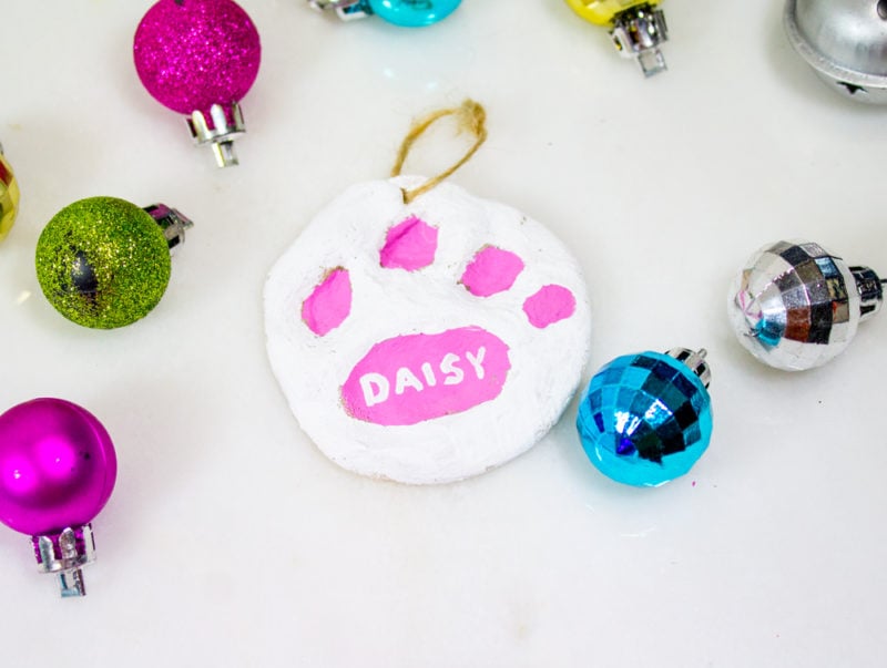 DIY Salt Dough Paw Print Ornament diy-salt-dough-paw-print-ornament