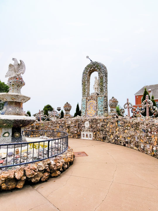 The-Dickeyville-Grotto-in-Dickeyville-Wisconsin-