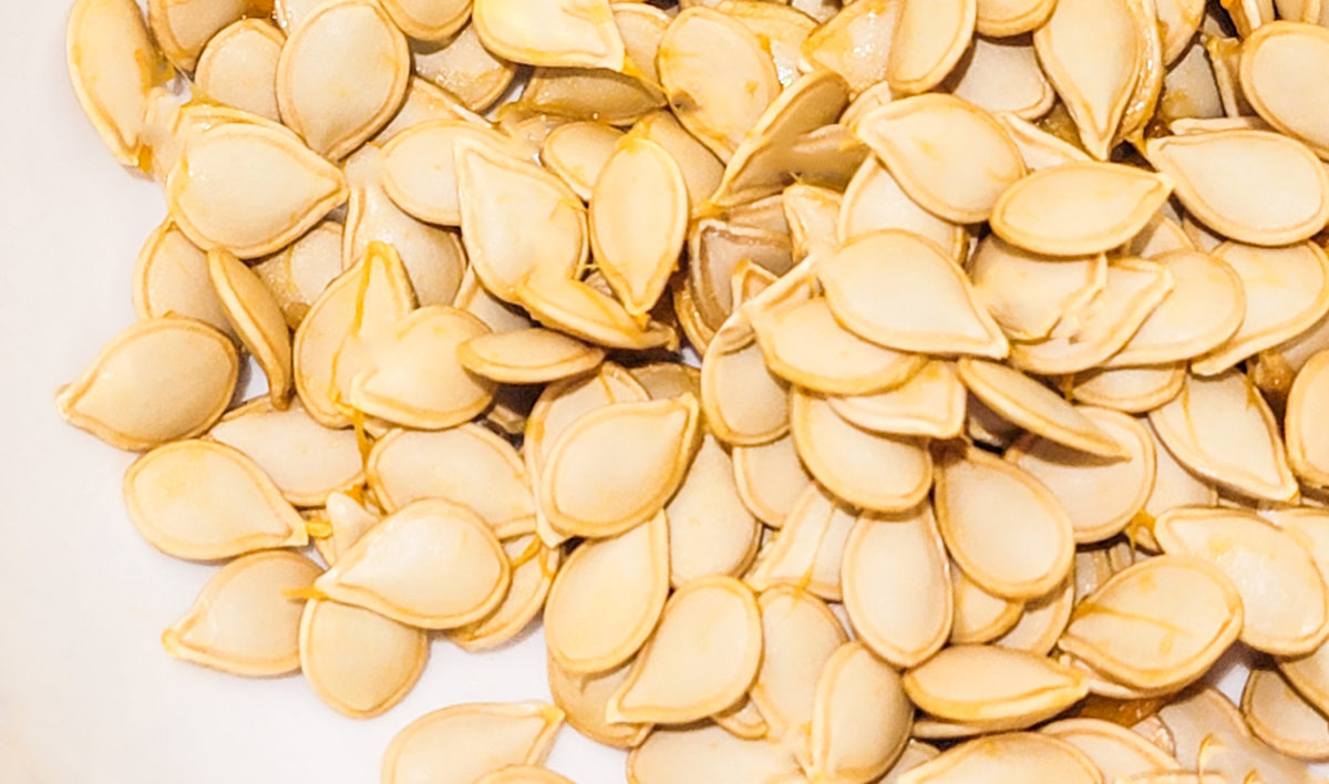 Air Fryer Pumpkin Seeds Recipe ThirtySomethingSuperMom