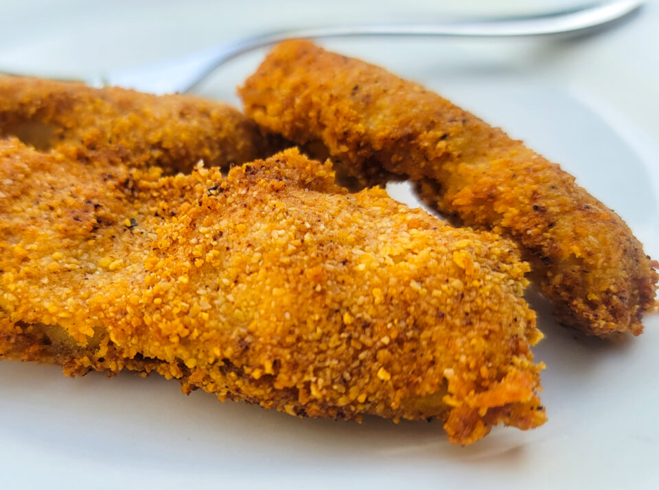 How to Reheat Fried Chicken in Air Fryer ThirtySomethingSuperMom