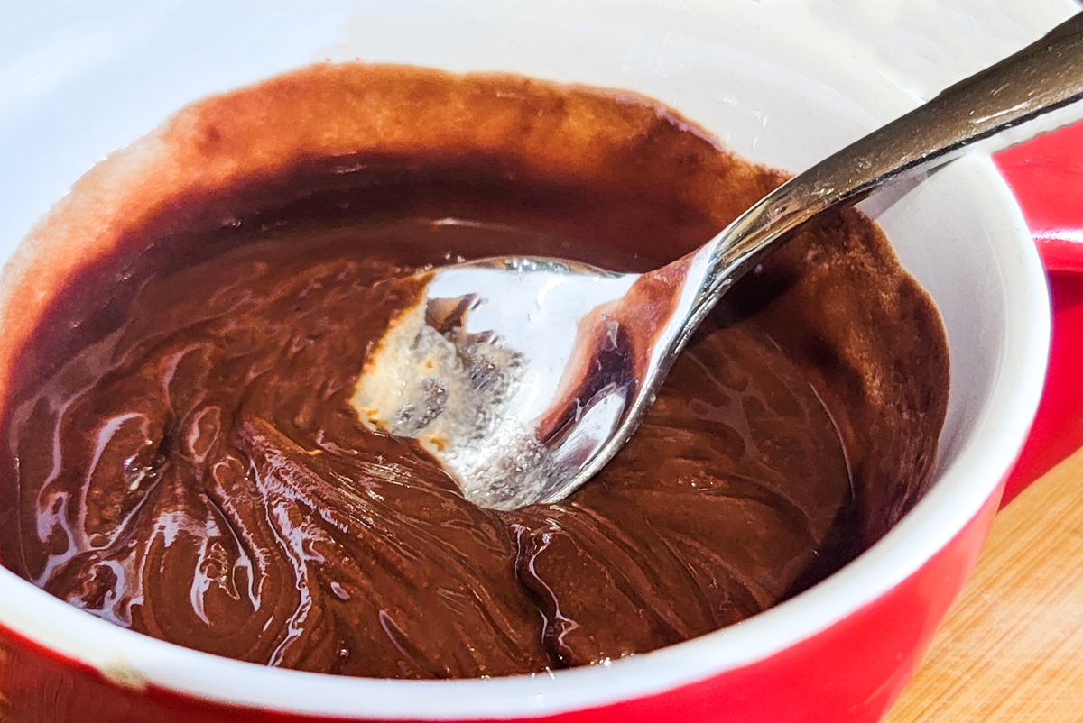 melted chocolate and butter in bowl.