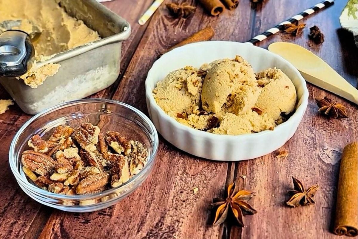 keto pumpkin ice cream